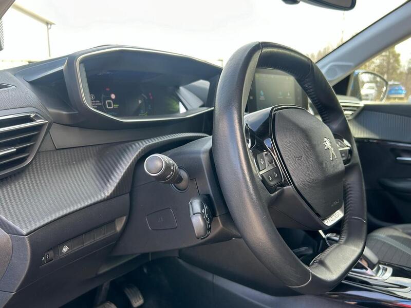 Peugeot e-208 vaihtoauto