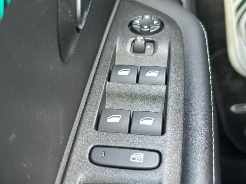 Peugeot e-208 vaihtoauto