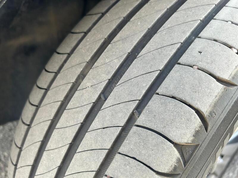 Peugeot e-208 vaihtoauto