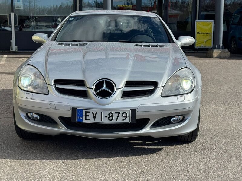 Mercedes-Benz SLK vaihtoauto