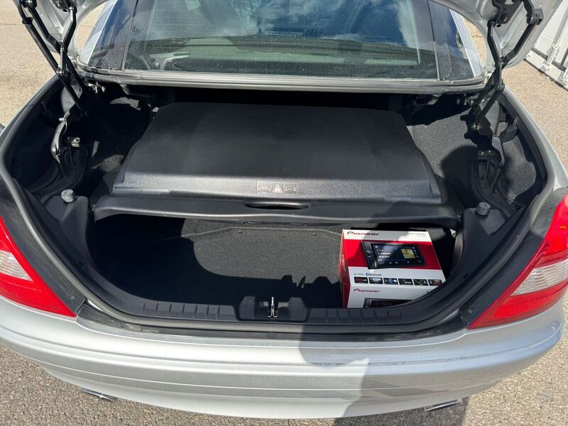 Mercedes-Benz SLK vaihtoauto