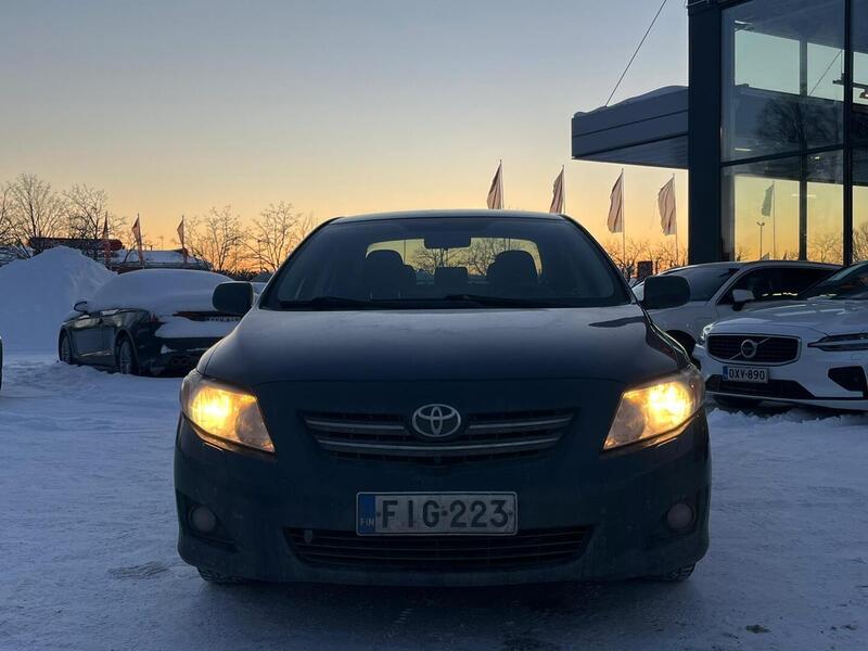 Toyota Corolla vaihtoauto