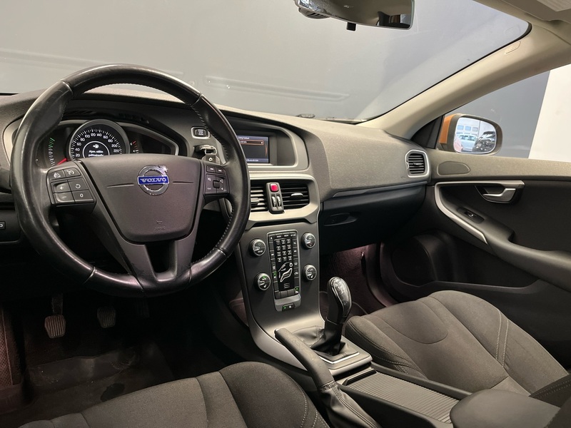 Volvo V40 vaihtoauto