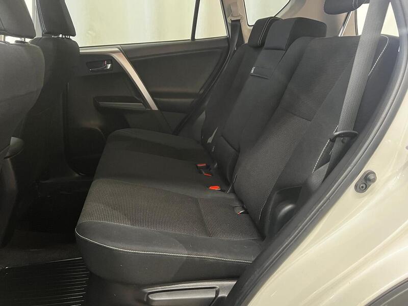 Toyota RAV4 vaihtoauto