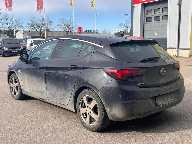Opel Astra vaihtoauto
