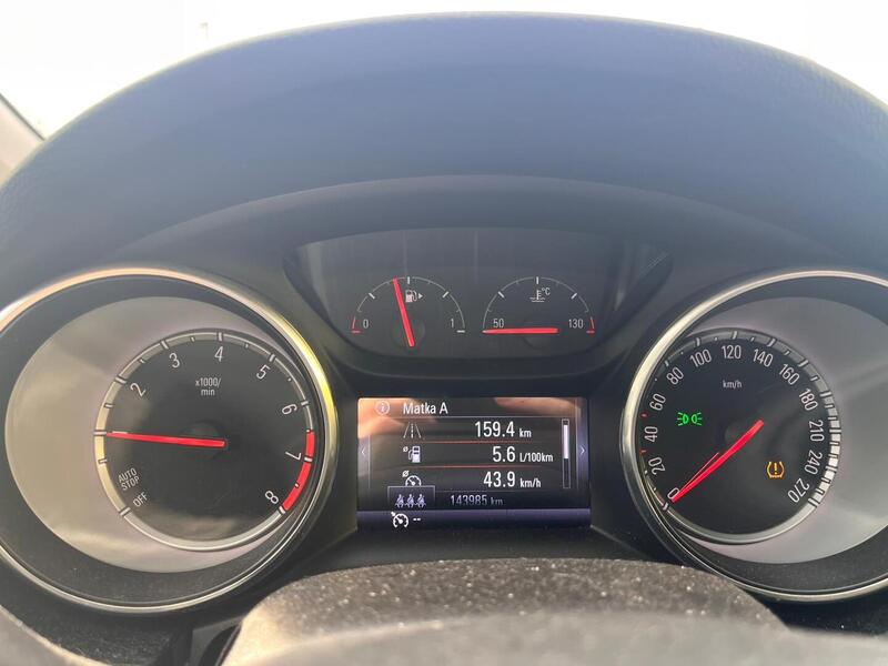 Opel Astra vaihtoauto