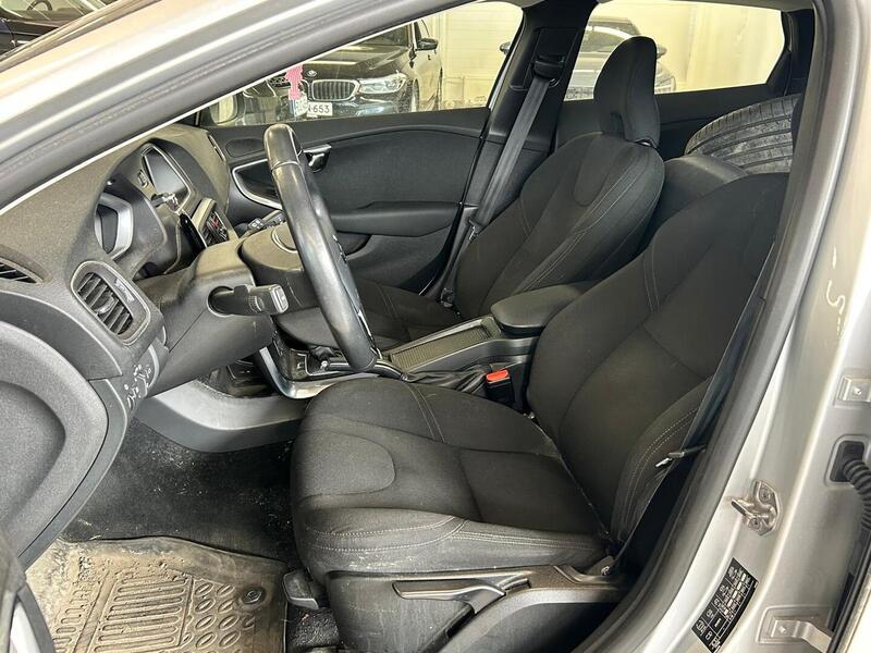 Volvo V40 Cross Country vaihtoauto