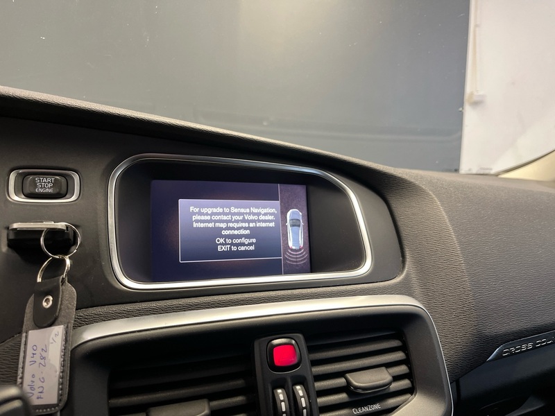 Volvo V40 Cross Country vaihtoauto