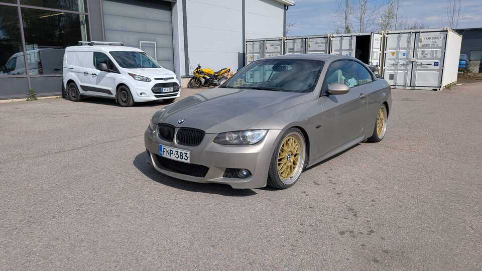 BMW 325 vaihtoauto