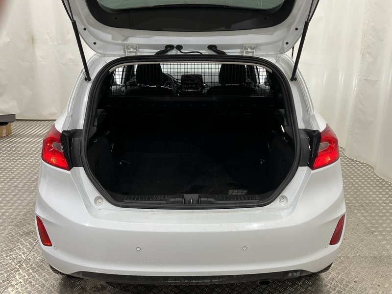 Ford Fiesta Van vaihtoauto