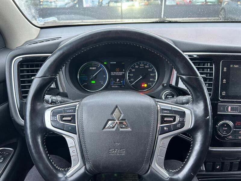 Mitsubishi Outlander PHEV vaihtoauto