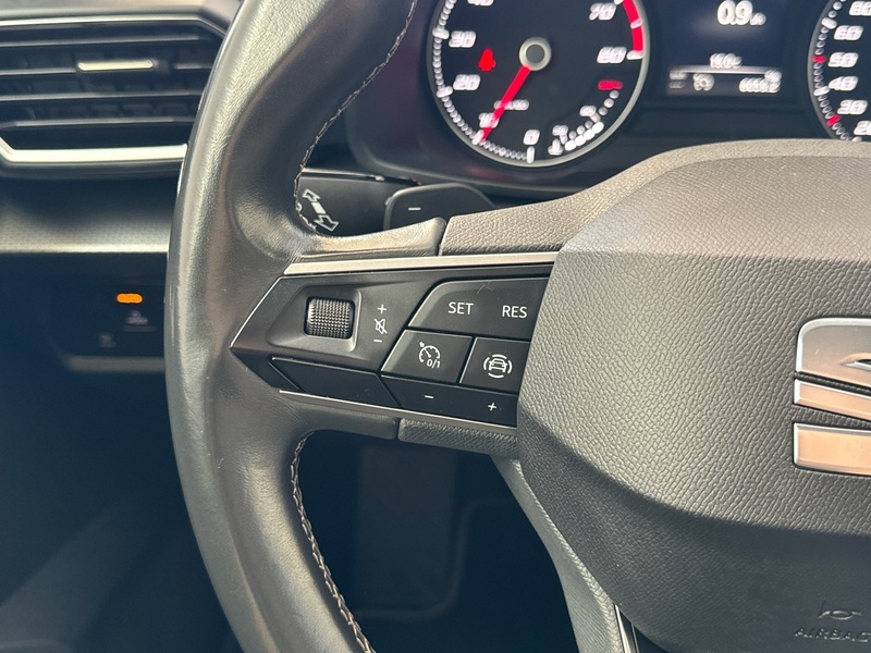 SEAT Leon Sportstourer vaihtoauto