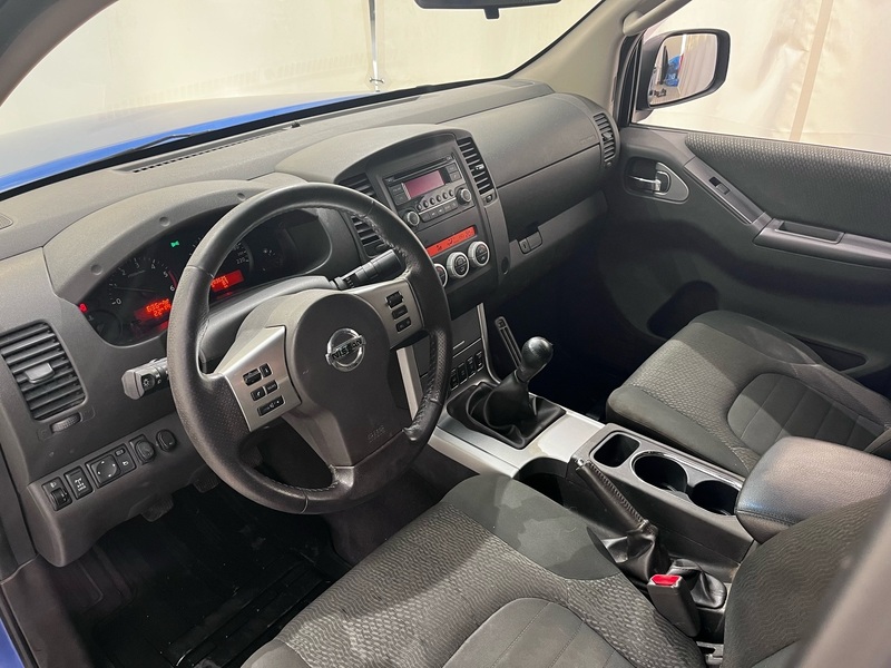 Nissan Navara vaihtoauto