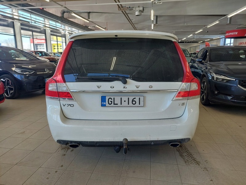 Volvo V70 vaihtoauto