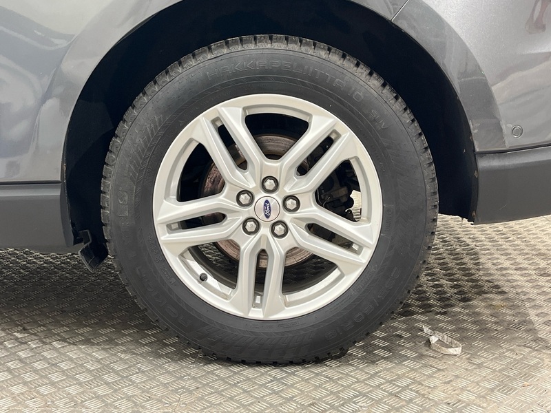 Ford Edge vaihtoauto