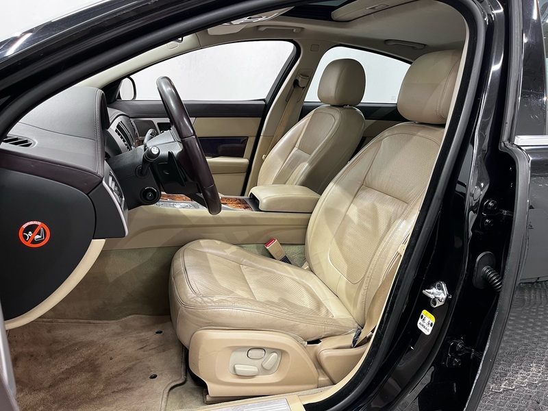 Jaguar XF vaihtoauto