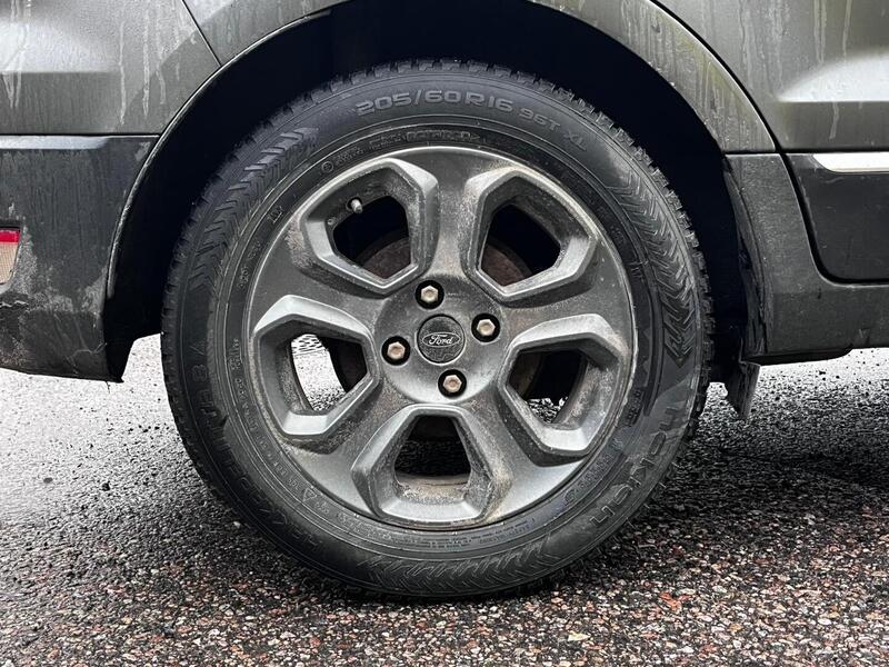 Ford Ecosport vaihtoauto