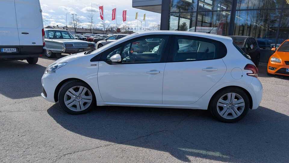 Peugeot 208 vaihtoauto