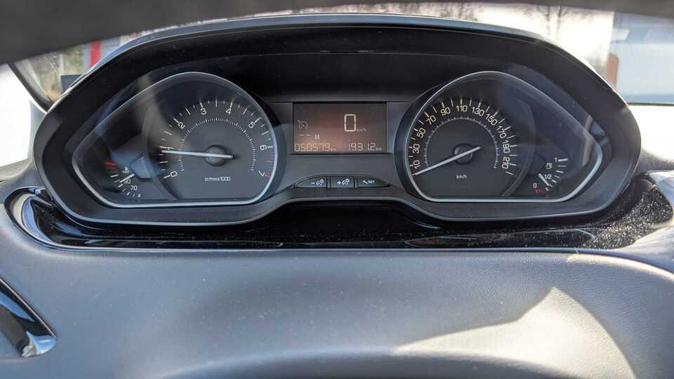 Peugeot 208 vaihtoauto