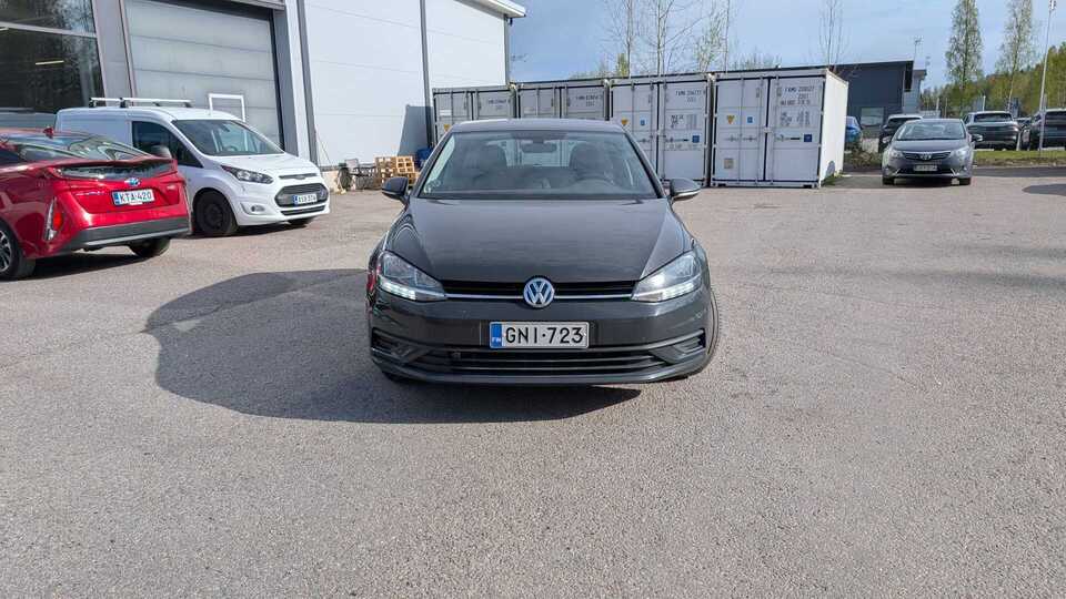 Volkswagen Golf vaihtoauto