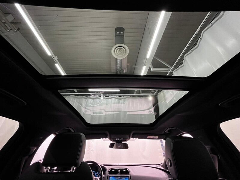 Jaguar F-PACE vaihtoauto