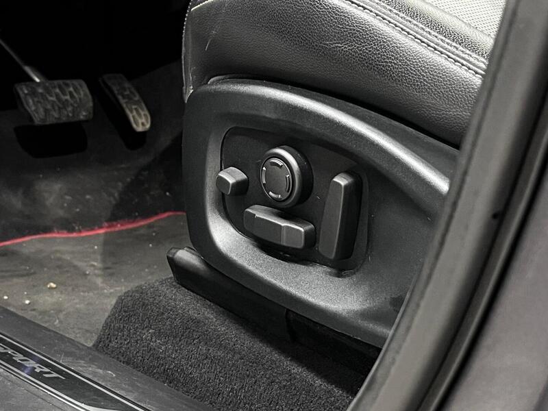 Jaguar F-PACE vaihtoauto