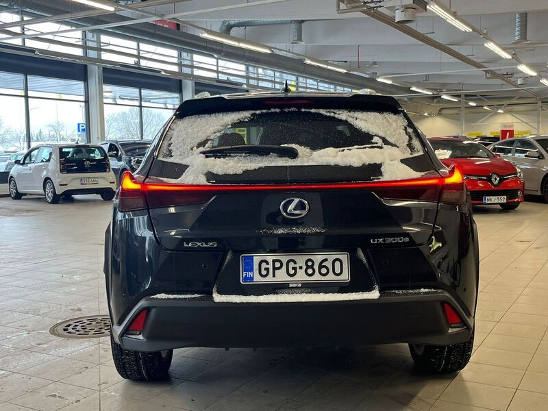 Lexus UX vaihtoauto