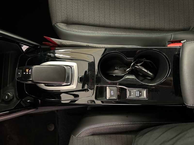 Peugeot e-208 vaihtoauto