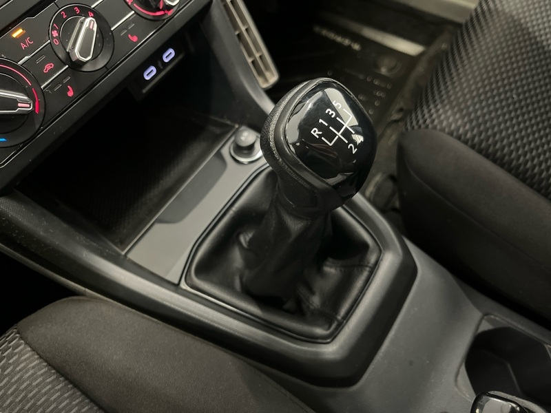 Volkswagen T-Cross vaihtoauto