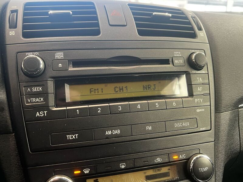 Toyota Avensis vaihtoauto