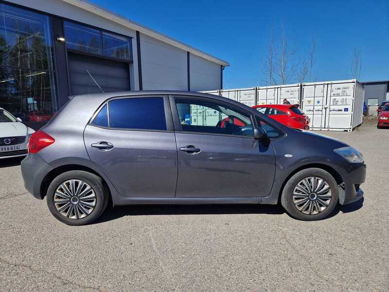 Toyota Auris vaihtoauto