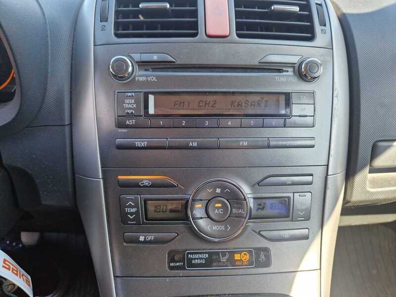 Toyota Auris vaihtoauto