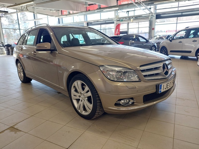 Mercedes-Benz C vaihtoauto