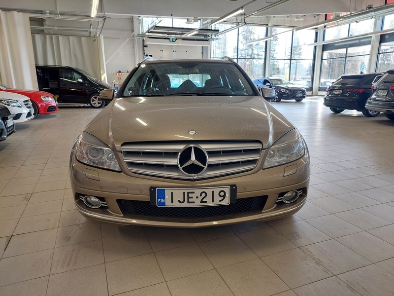 Mercedes-Benz C vaihtoauto