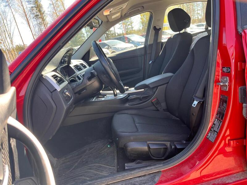BMW 320 vaihtoauto