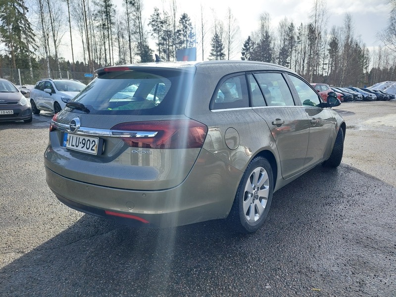 Opel Insignia vaihtoauto