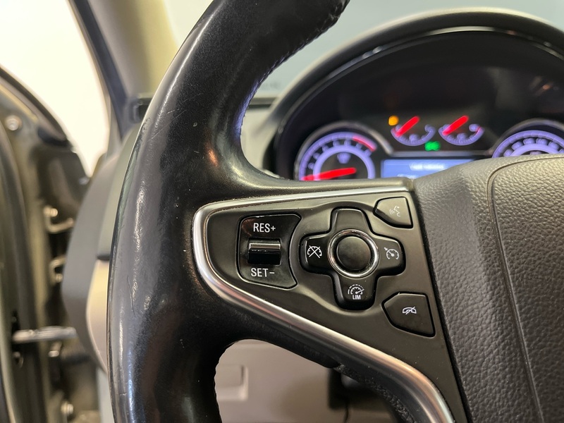 Opel Insignia vaihtoauto