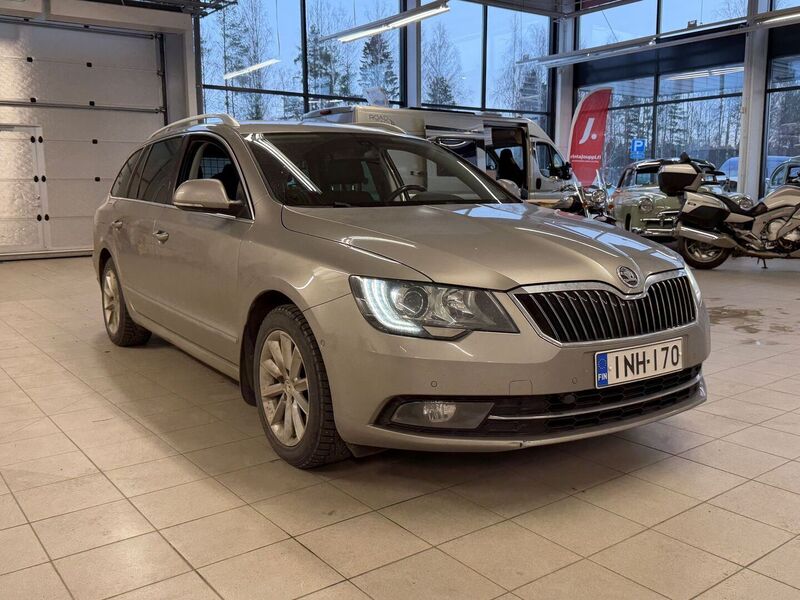Skoda Superb vaihtoauto