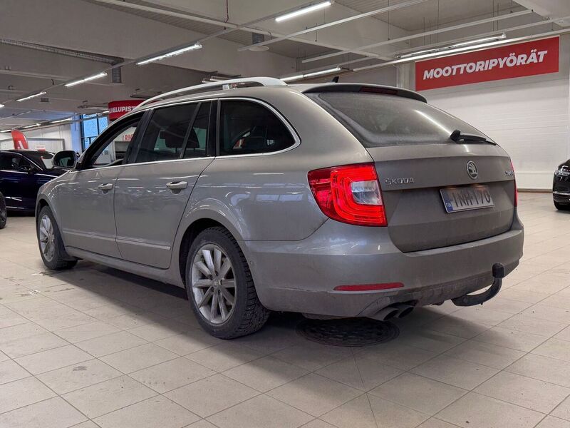 Skoda Superb vaihtoauto