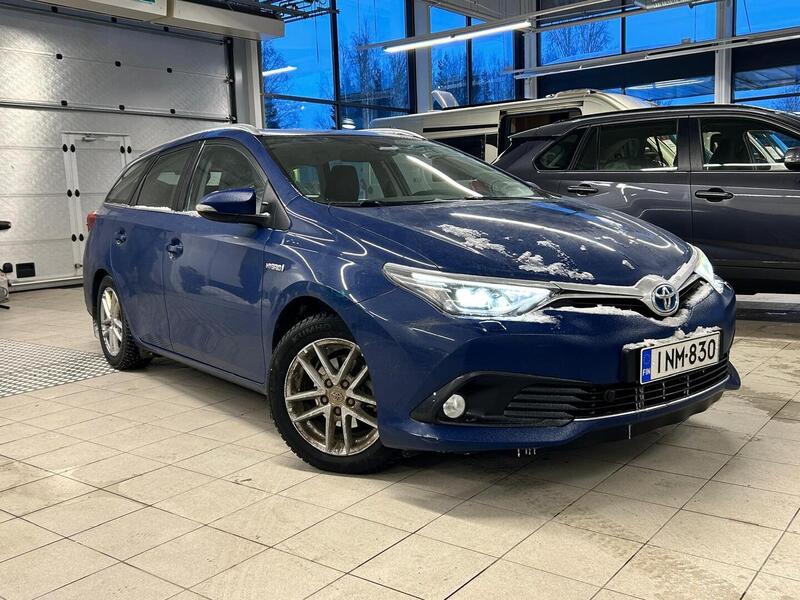 Toyota Auris vaihtoauto