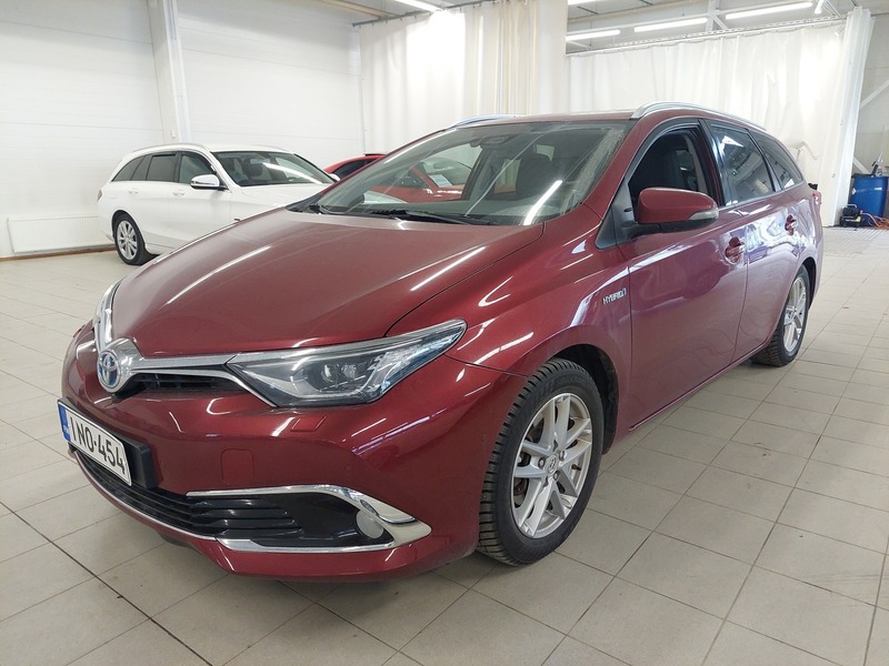 Toyota Auris vaihtoauto