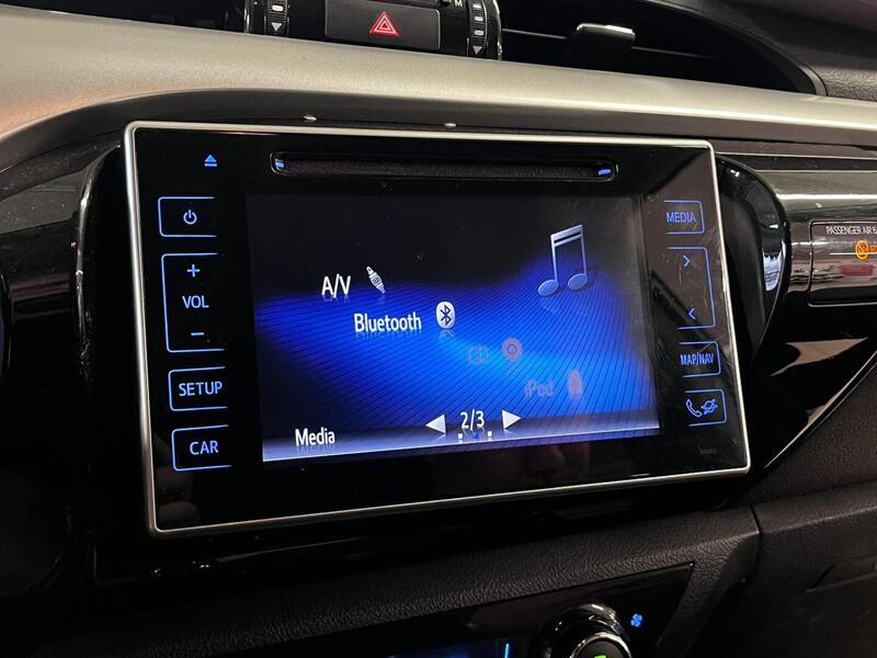 Toyota Hilux vaihtoauto