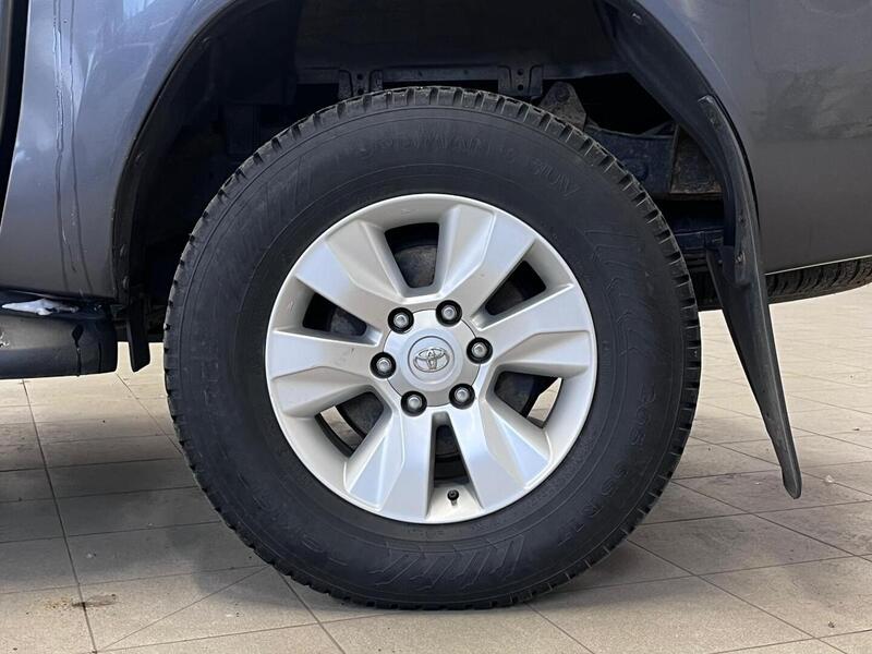 Toyota Hilux vaihtoauto