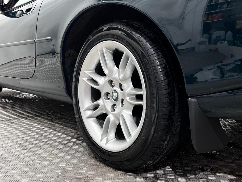 Jaguar XK8 vaihtoauto