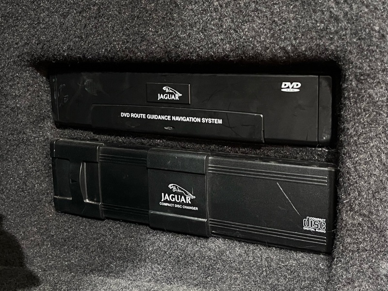 Jaguar XK8 vaihtoauto