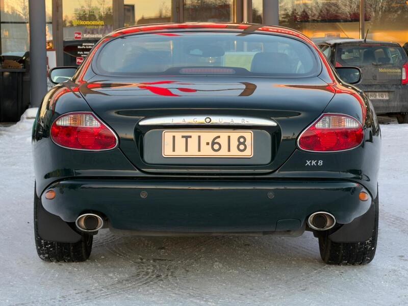 Jaguar XK8 vaihtoauto