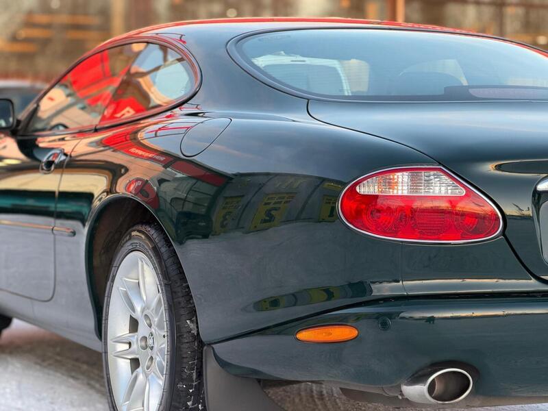 Jaguar XK8 vaihtoauto