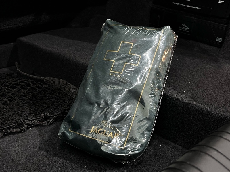 Jaguar XK8 vaihtoauto