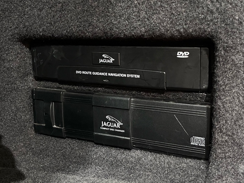 Jaguar XK8 vaihtoauto