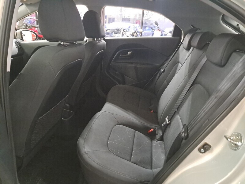 Kia Rio vaihtoauto